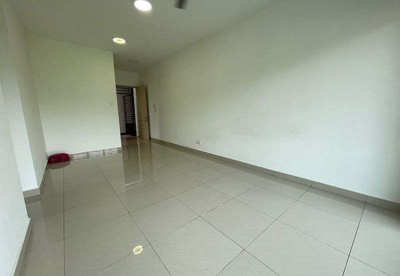 Seasons Luxury Apartments @ Amara Larkin