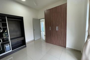 Seasons Luxury Apartments @ Amara Larkin