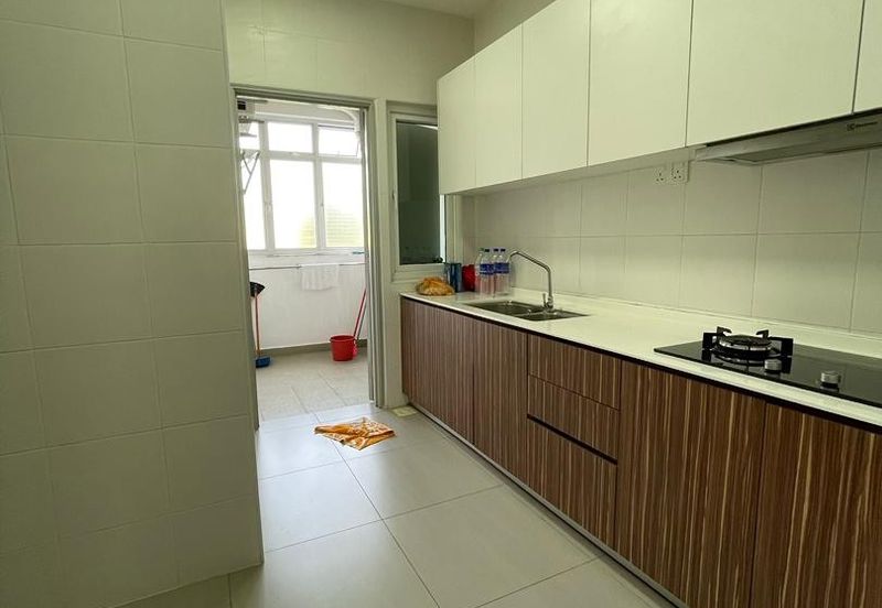 Seasons Luxury Apartments @ Amara Larkin