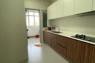 Seasons Luxury Apartments @ Amara Larkin