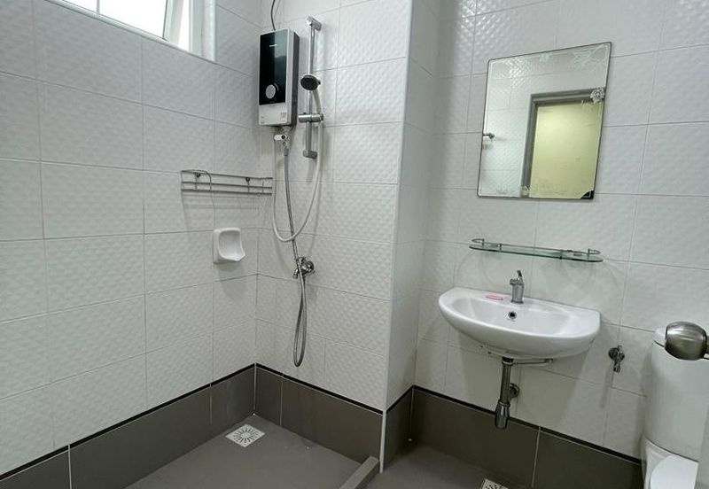 Seasons Luxury Apartments @ Amara Larkin