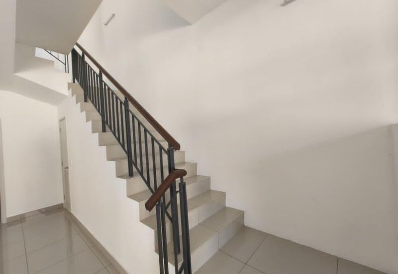 Meridin East The Greenway & The Eden