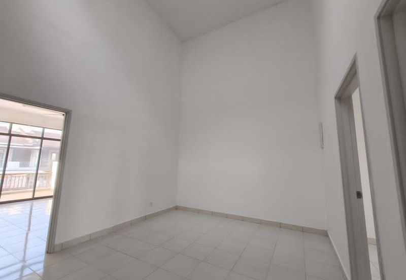 Meridin East The Greenway & The Eden