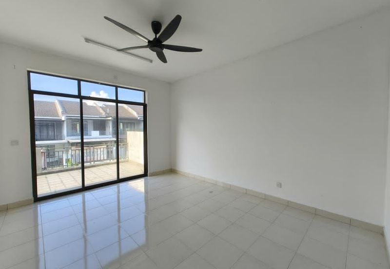 Meridin East The Greenway & The Eden