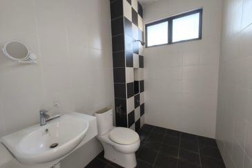 Meridin East The Greenway & The Eden