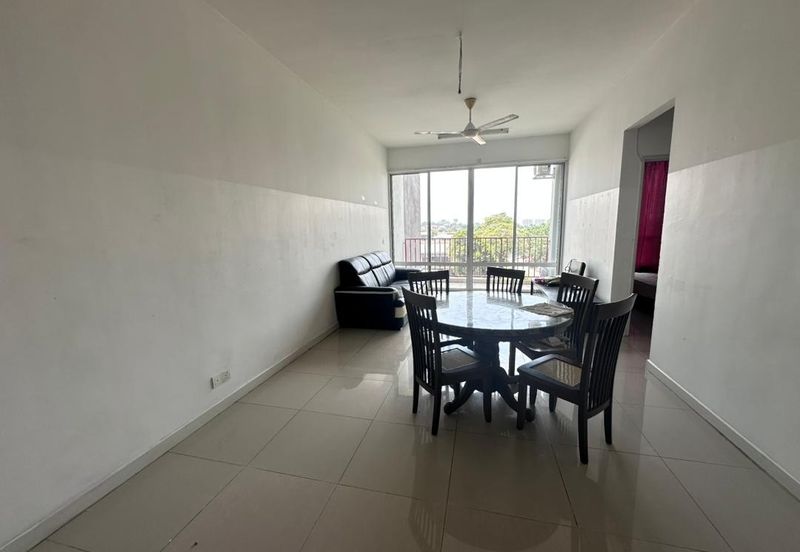 Dedaun Hijau (Greenfield Regency)