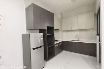 Baypoint @ Country Garden Danga Bay