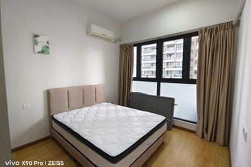 Baypoint @ Country Garden Danga Bay