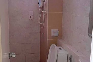 D'Summit Residences @ Kempas Utama