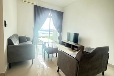 Meridin Bayvue Apartment