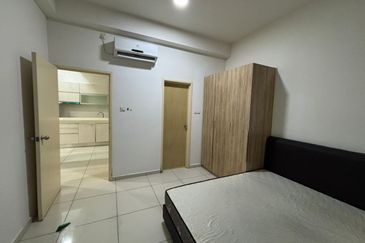 D'Summit Residences @ Kempas Utama