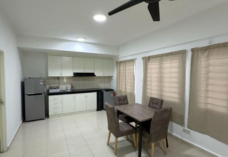 Bangunan Duta Impian (The Embassy Suites)