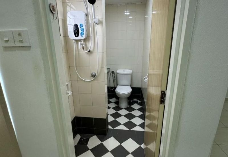 Bangunan Duta Impian (The Embassy Suites)