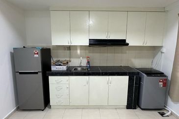 Bangunan Duta Impian (The Embassy Suites)