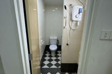 Bangunan Duta Impian (The Embassy Suites)