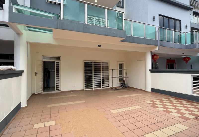 Bina Park Bandar Seri Alam