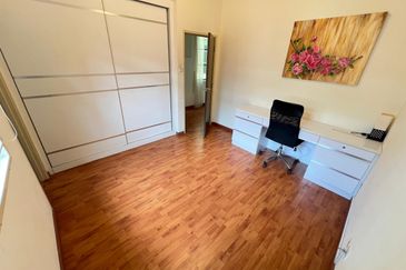 Bina Park Bandar Seri Alam