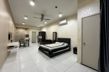 Akademik Suite @ Mount Austin