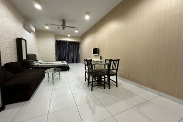 Akademik Suite @ Mount Austin