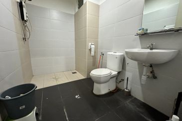 Akademik Suite @ Mount Austin