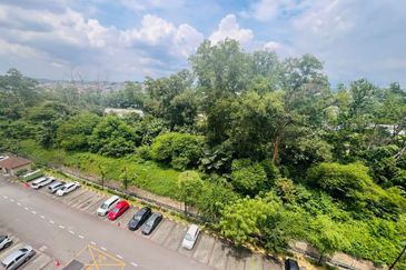 Prima Regency (Dorchester Court)