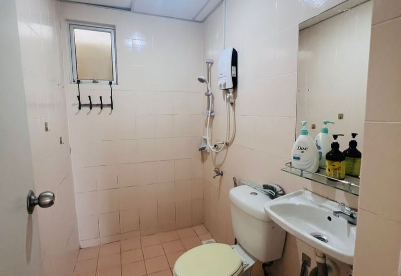 Prima Regency (Dorchester Court)