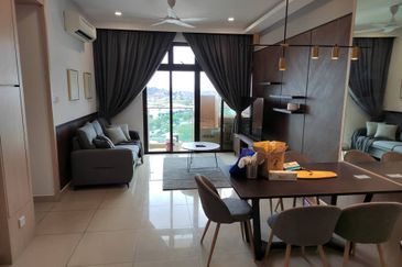 D'Summit Residences @ Kempas Utama