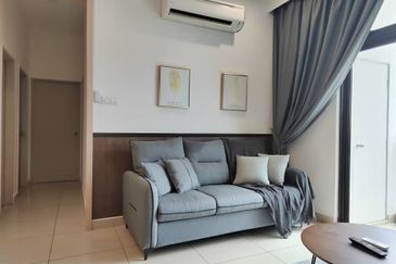 D'Summit Residences @ Kempas Utama