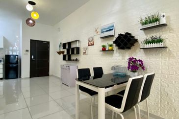 D'Summit Residences @ Kempas Utama