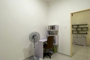 D'Summit Residences @ Kempas Utama