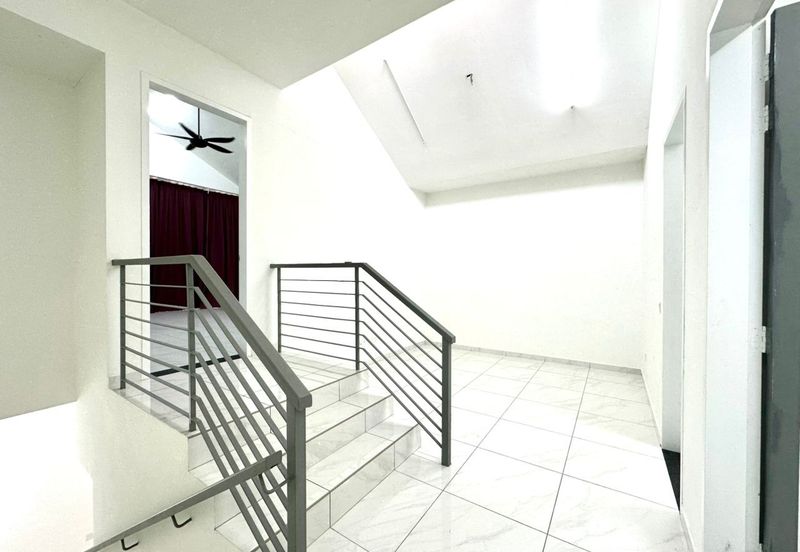 Bukit Indah Avenue 26 @ Villosa