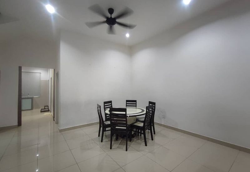 Austin Residence @Taman Mount Austin