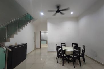 Austin Residence @Taman Mount Austin