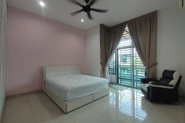 Austin Residence @Taman Mount Austin