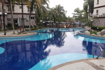 Dwi Mahkota Condominium