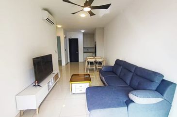 The M @ Medini Macrolink