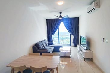 The M @ Medini Macrolink