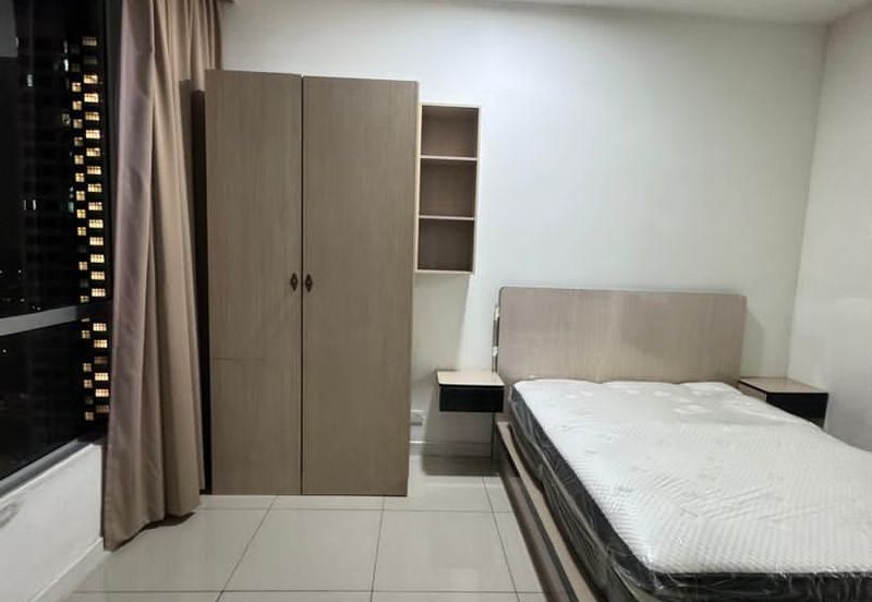 Dedaun Hijau (Greenfield Regency)