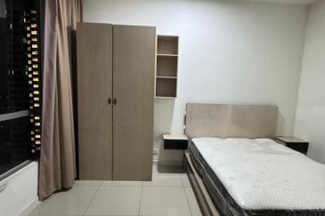 Dedaun Hijau (Greenfield Regency)