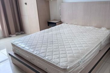 Dedaun Hijau (Greenfield Regency)