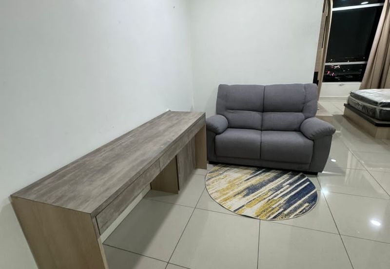 Dedaun Hijau (Greenfield Regency)