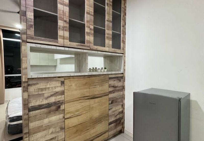 Dedaun Hijau (Greenfield Regency)