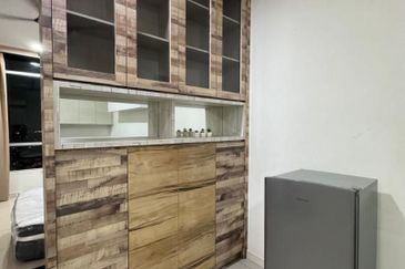 Dedaun Hijau (Greenfield Regency)