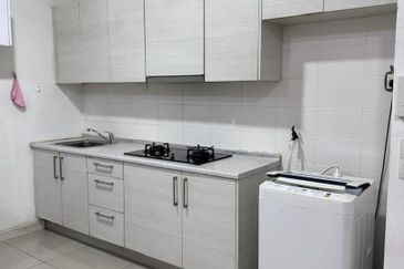 Dedaun Hijau (Greenfield Regency)