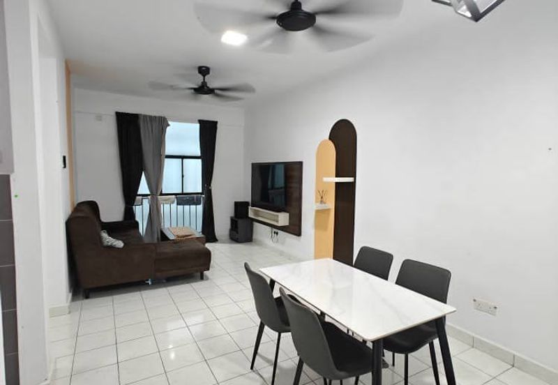 PR1MA @ LARKIN INDAH