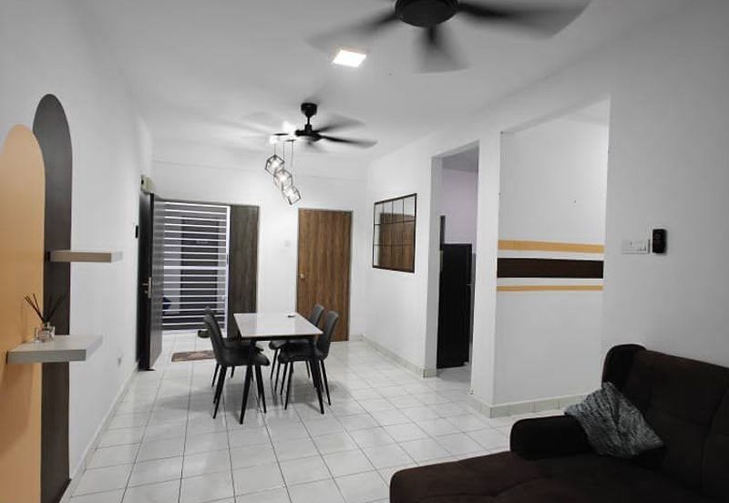 PR1MA @ LARKIN INDAH