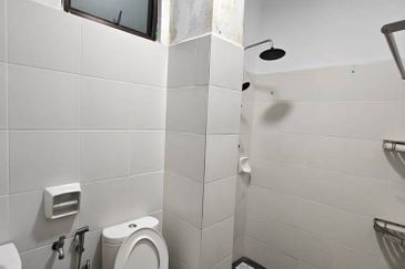 PR1MA @ LARKIN INDAH