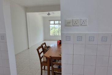 Ria 2 Apartment, Taman Megah Ria