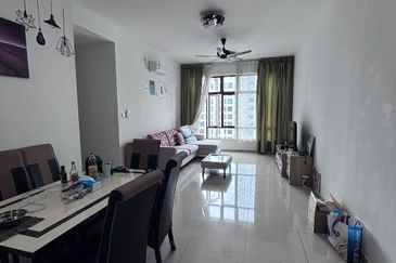 D'Summit Residences @ Kempas Utama