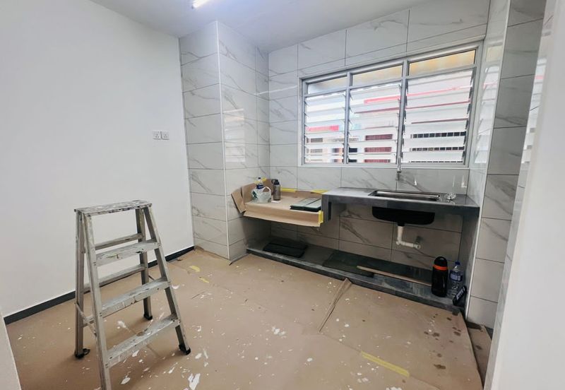 Flat Taman Ungku Tun Aminah